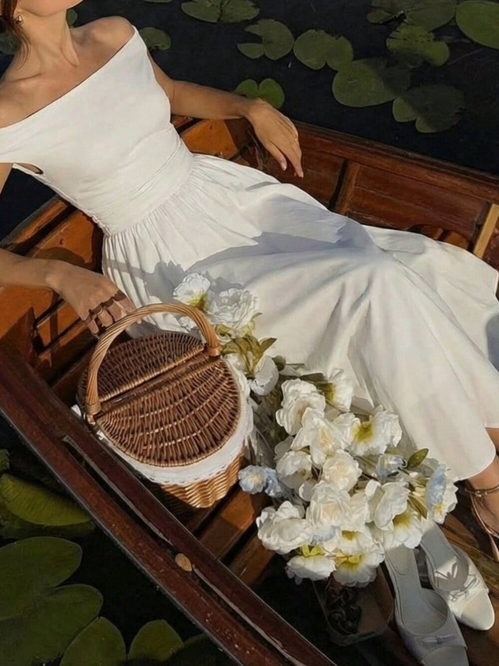 White Elegant Women's Romantic Off-Shoulder Midi Dress